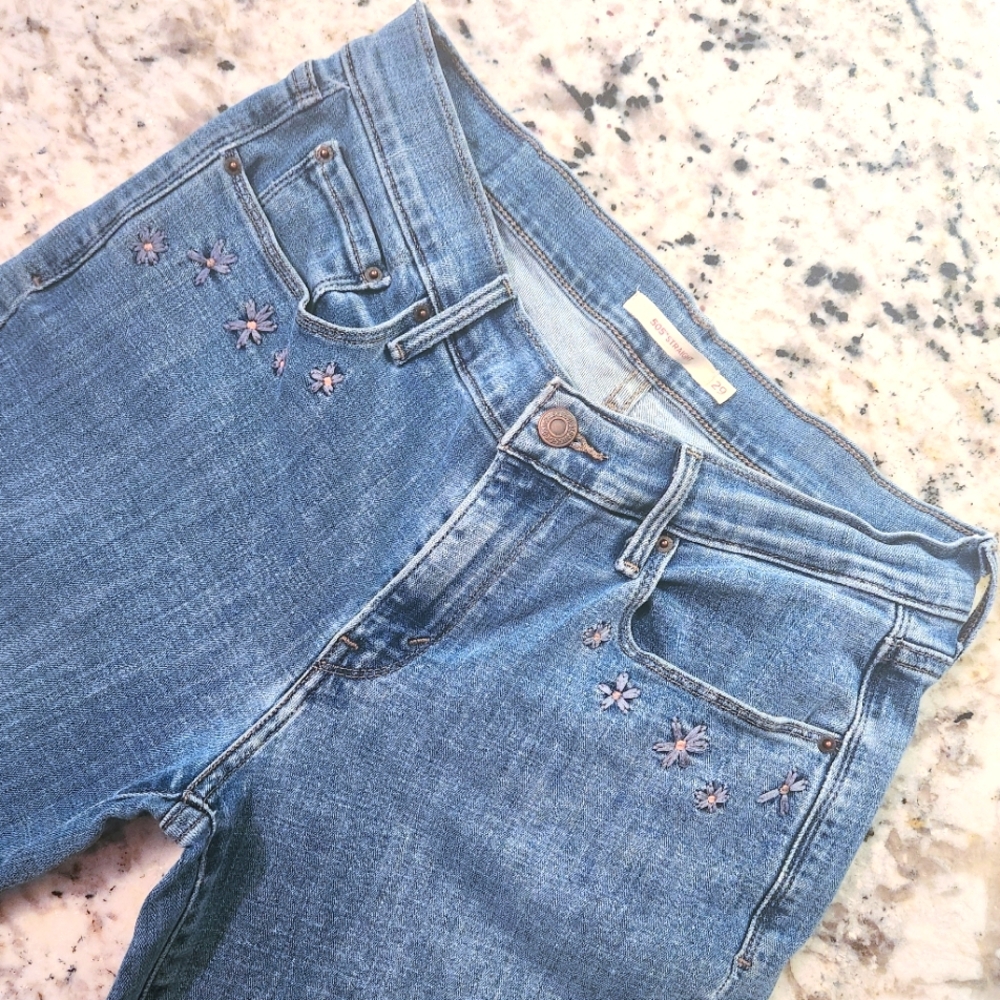 Levis 505 Stretch Straight Leg Flower Embroidered Size 29